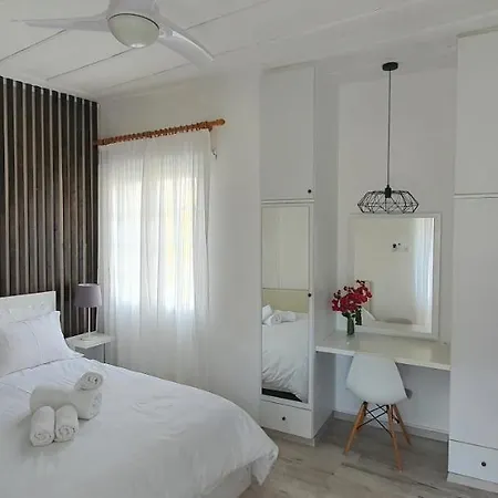 Bougainvillea House Villa