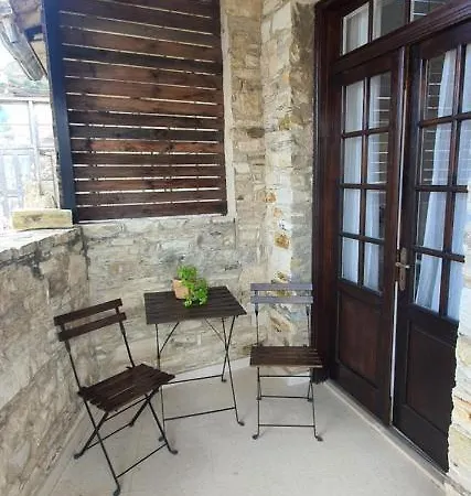 Bougainvillea House * Pano Lefkara