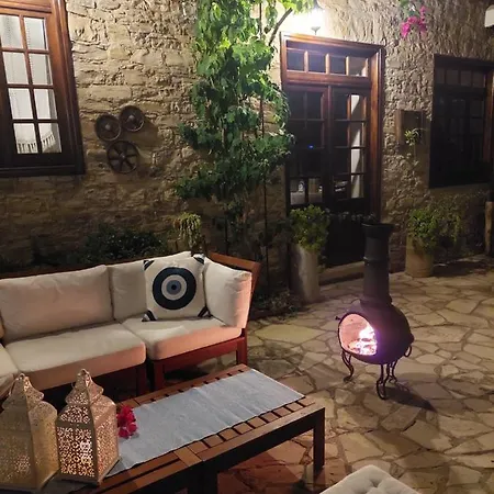 Bougainvillea House Βίλα *