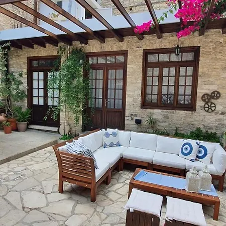 Bougainvillea House Pano Lefkara