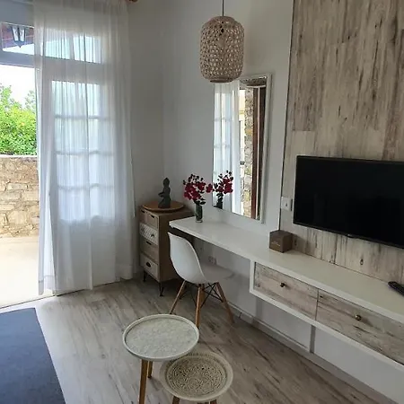 Βίλα Bougainvillea House *