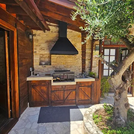 Bougainvillea House Villa