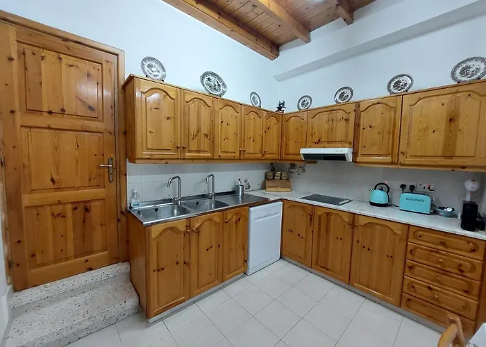 Bougainvillea House Vila *